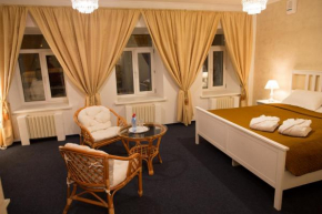 Denisovsky Dvorik, Moscow